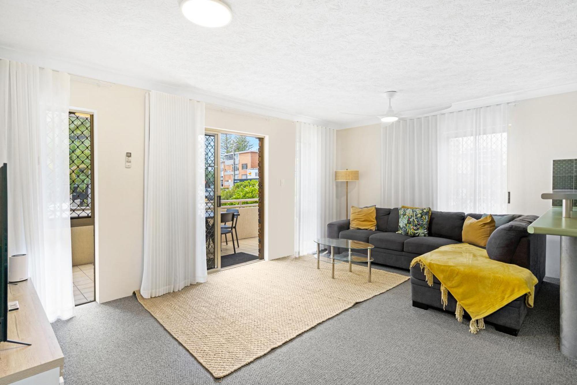 Oceanside Cove Aparthotel Gold Coast Bagian luar foto