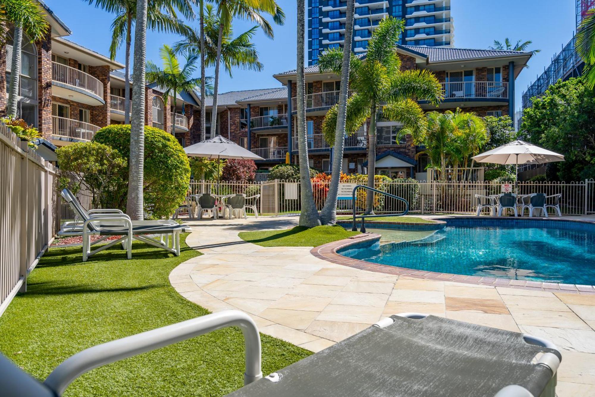 Oceanside Cove Aparthotel Gold Coast Bagian luar foto
