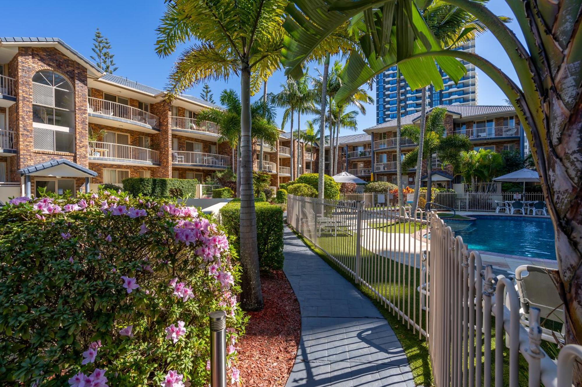 Oceanside Cove Aparthotel Gold Coast Bagian luar foto