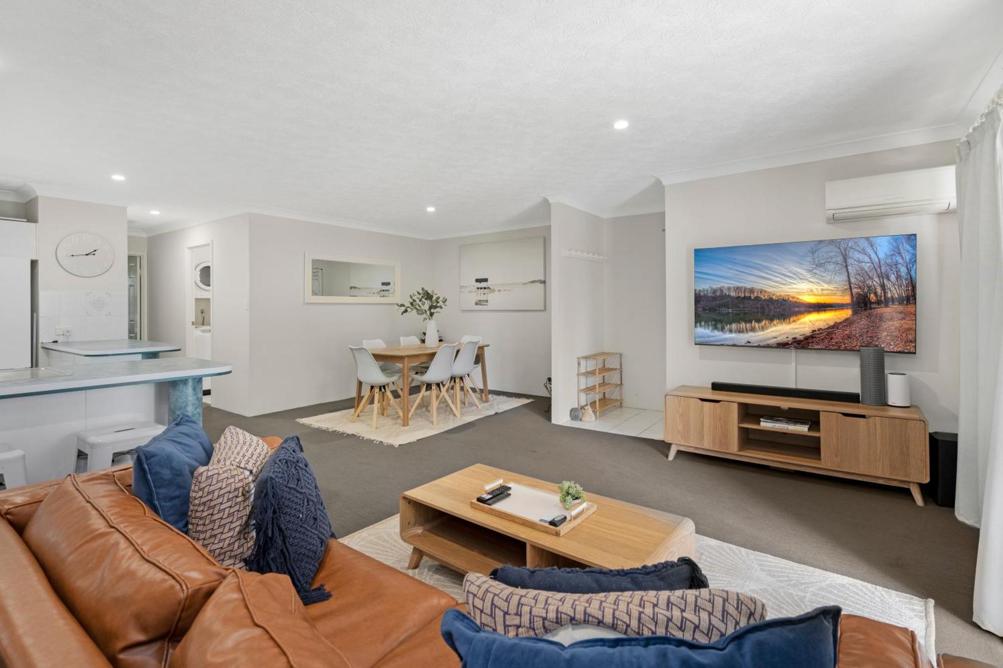 Oceanside Cove Aparthotel Gold Coast Bagian luar foto